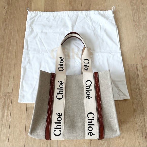 Chloe Handbags - Chloe medium Woody logo tote bag
